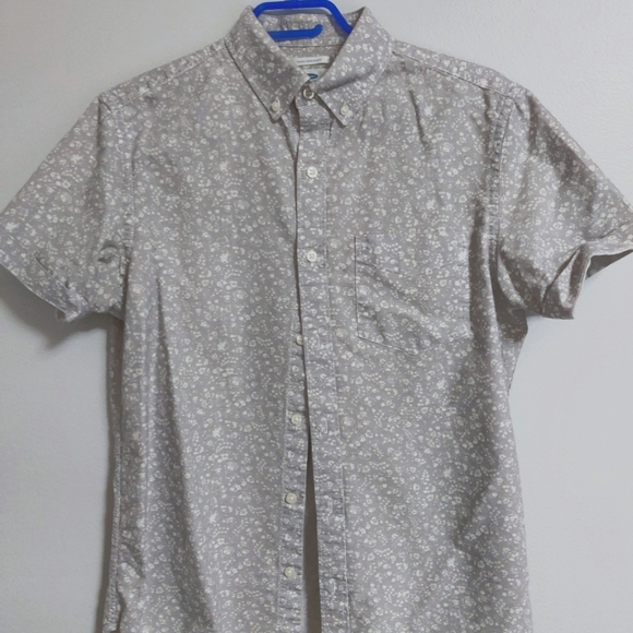 Old Navy, medium, grey shirt - Picture 1 of 2